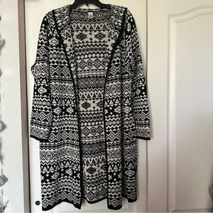 NWT BONGO Plus black and white pattern cardigan with hoodie size 1X